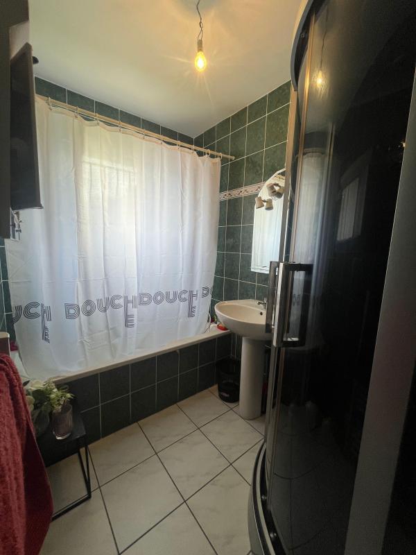 Maison - 108 m² - 4 pièces