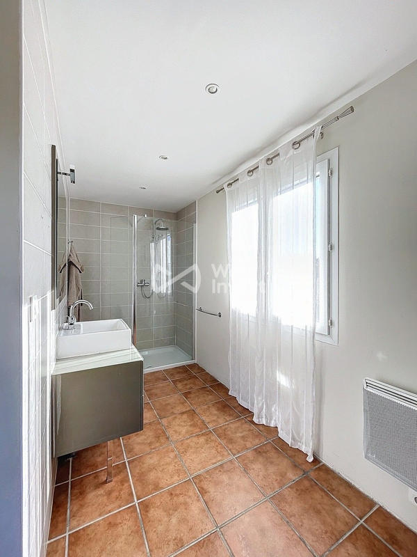 Villa - 209 m² - 6 pièces