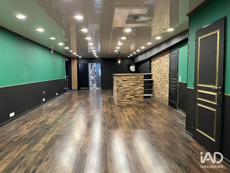 Local commercial - 252 m² - 7 pièces