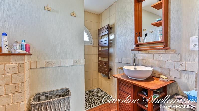 Maison - 144 m² - 7 pièces