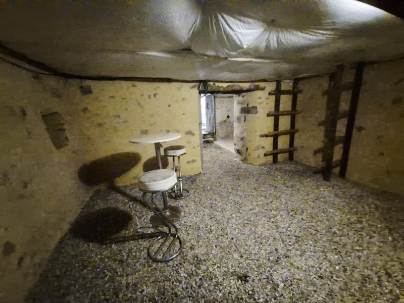 Maison - 214 m² - 8 pièces