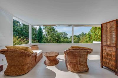 Maison contemporaine - 380 m² - 10 pièces