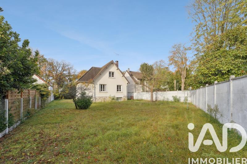 Maison - 99 m² - 5 pièces