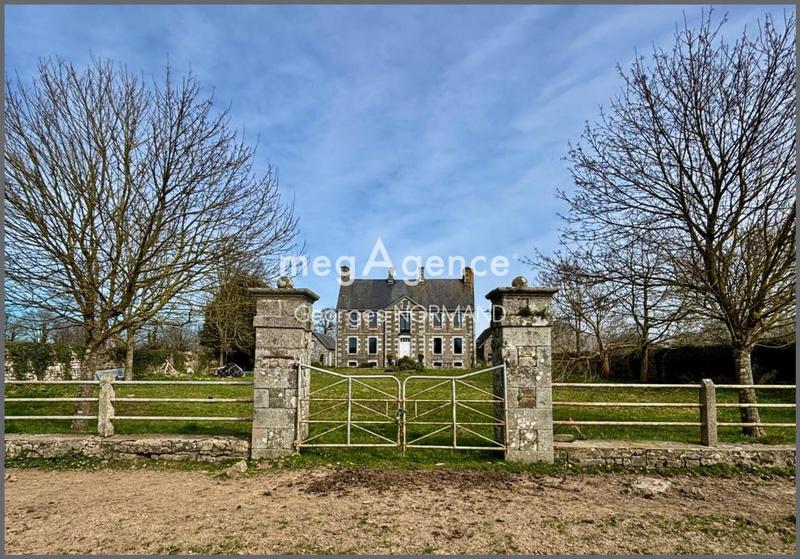 Maison - 250 m² - 9 pièces