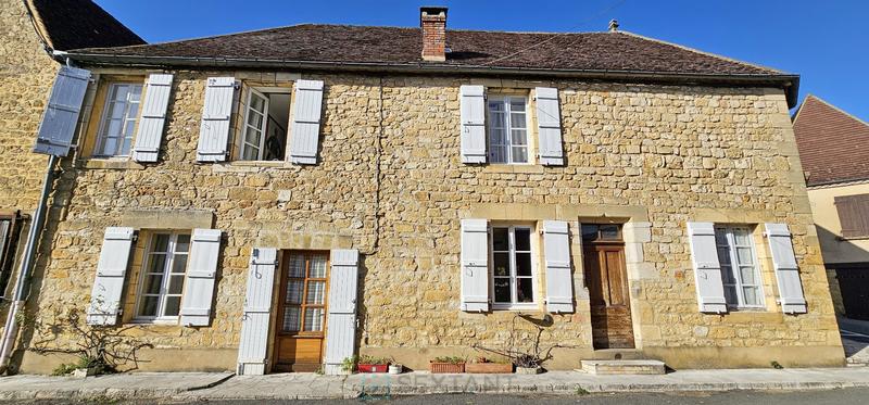 Maison - 142 m² - 7 pièces