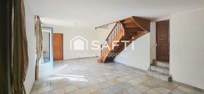 Maison - 236 m² - 11 pièces