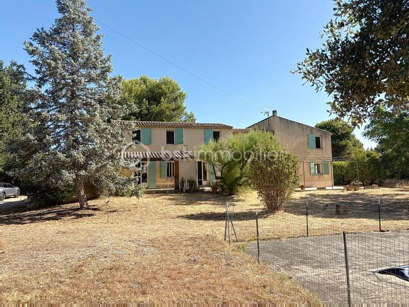 Villa - 230 m² - 8 pièces