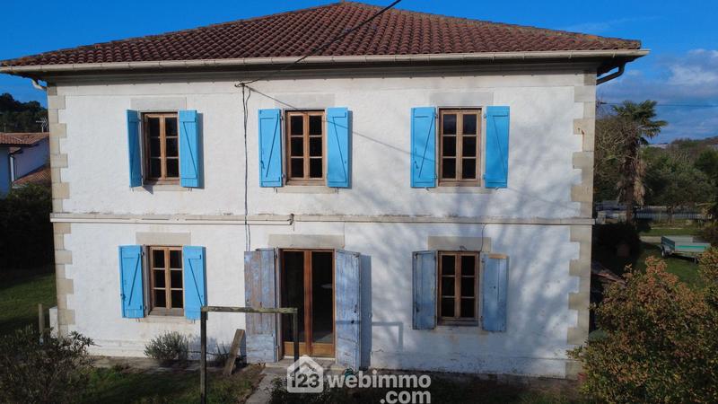 Maison de maîtres - 316 m² - 11 pièces