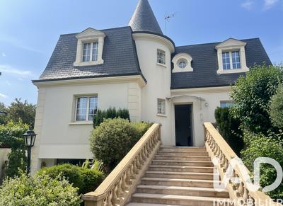 Maison - 187 m² - 7 pièces