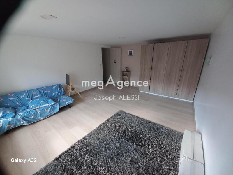 Maison - 150 m² - 4 pièces