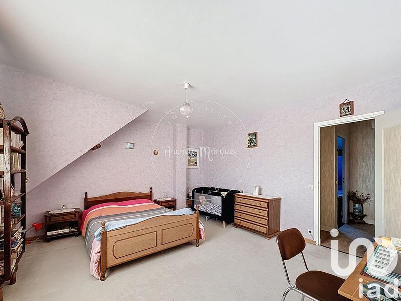 Maison - 185 m² - 7 pièces