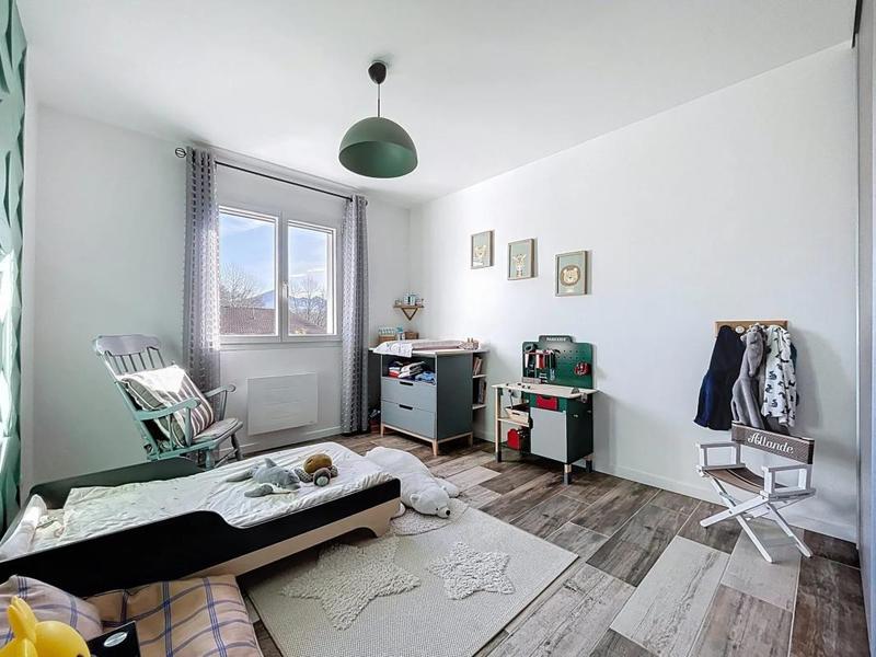 Maison - 183 m² - 5 pièces