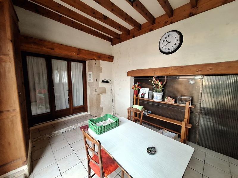 Maison - 280 m² - 10 pièces