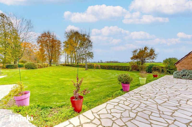 Maison - 210 m² - 8 pièces