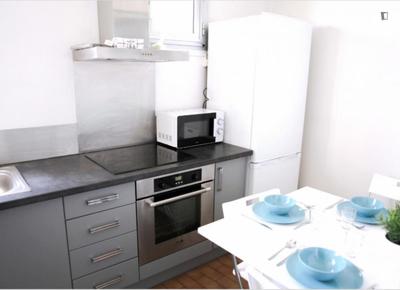 Chambre - 12 m² - 3 pièces