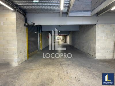 Local d'activité / Entrepôt - 3 074 m²