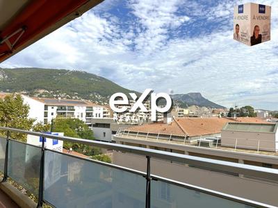 Appartement - 92 m² - 4 pièces