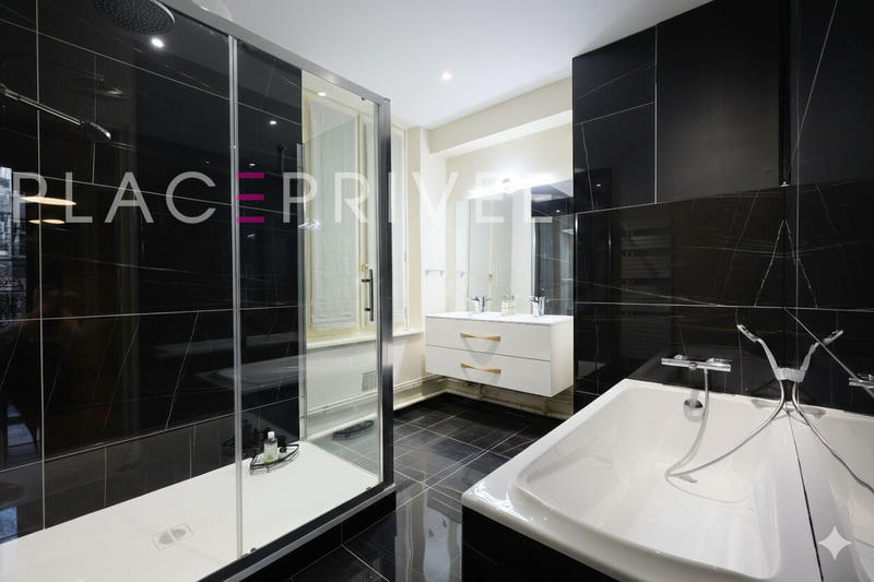 Appartement - 80 m² - 2 pièces