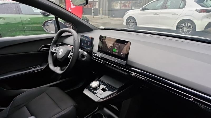 Mg Mg4 Electric 51kwh - 125 Kw 2wd Standard