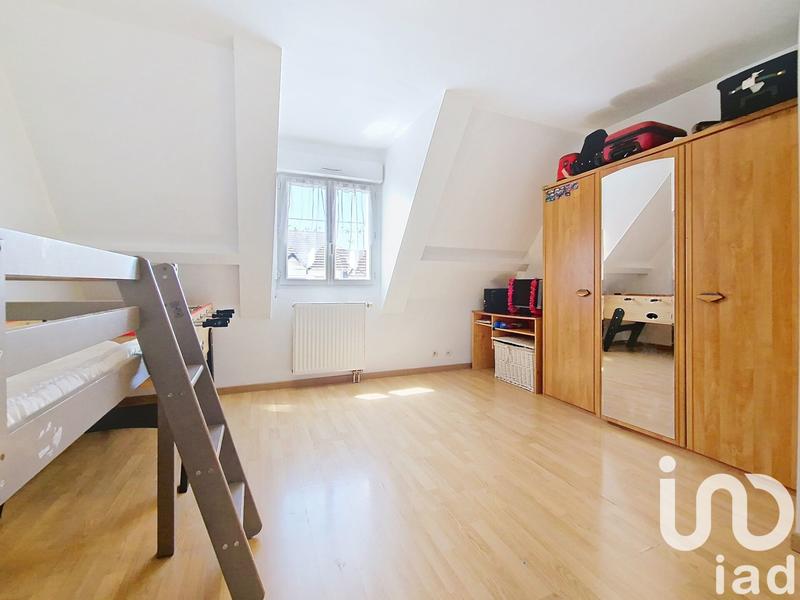 Maison - 180 m² - 7 pièces