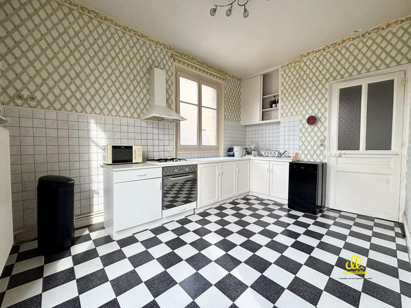 Appartement - 138 m² - 6 pièces