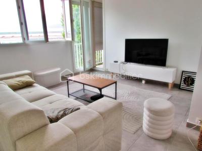 Appartement - 72 m² - 4 pièces