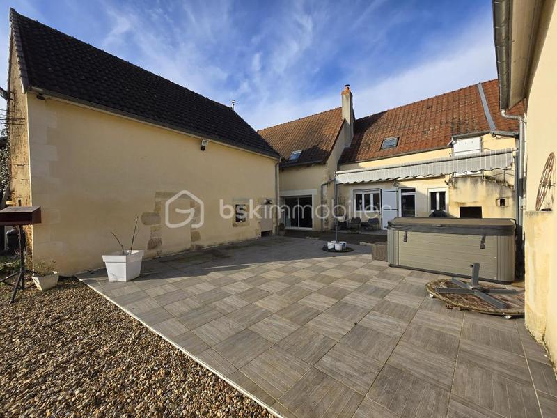 Maison en pierre - 400 m² - 14 pièces