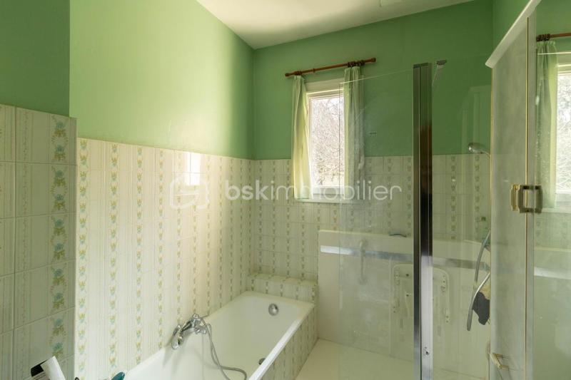 Villa - 147 m² - 8 pièces