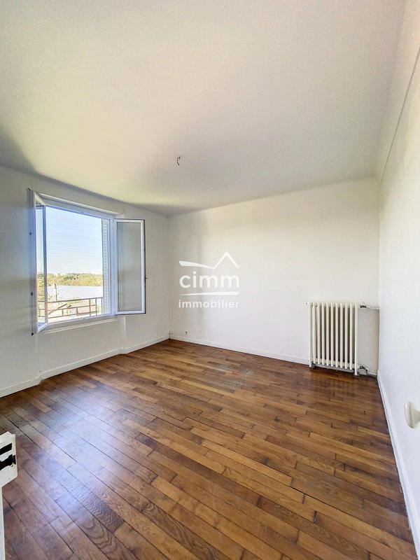 Maison - 83 m² - 5 pièces