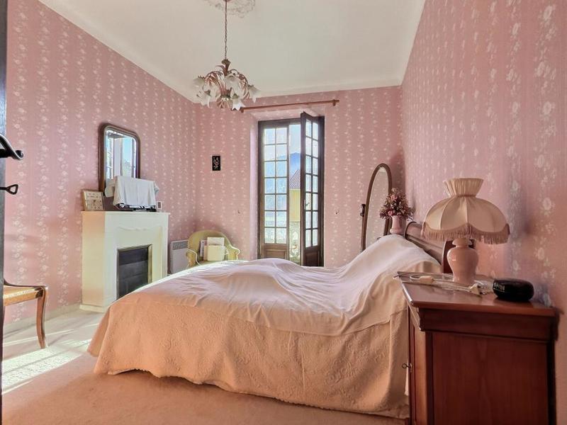 Appartement - 80 m² - 3 pièces