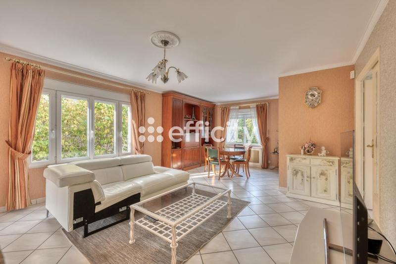 Maison - 155 m² - 7 pièces