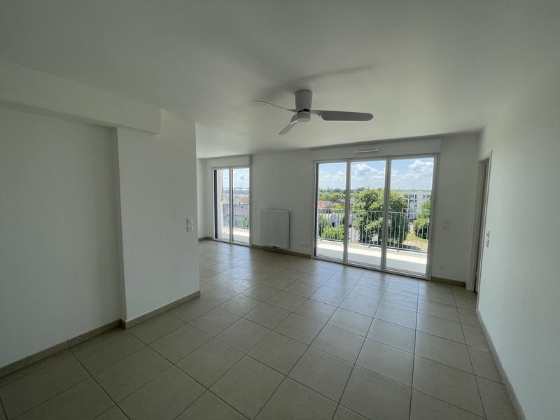 Appartement - 96 m² - 5 pièces