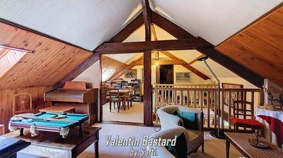 Maison - 213 m² - 8 pièces