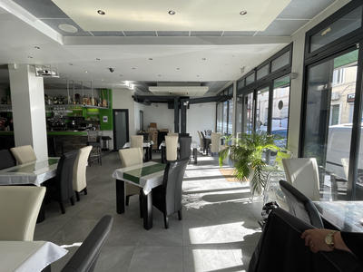 Local commercial - 180 m²