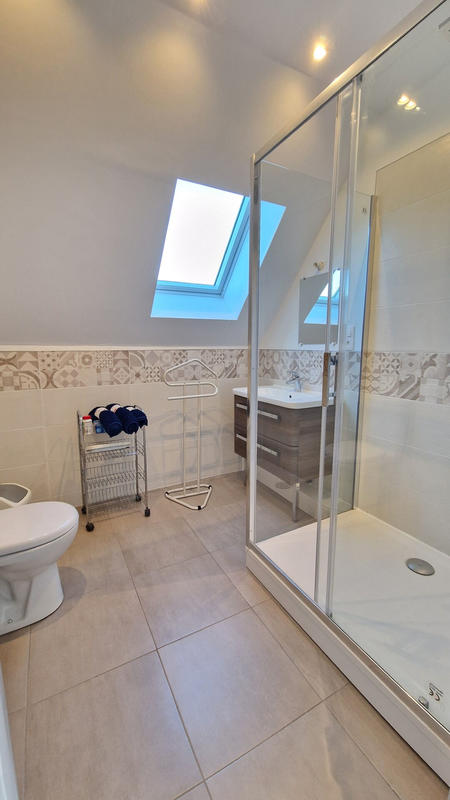 Maison - 183 m² - 7 pièces