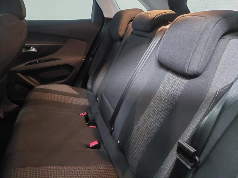 Peugeot 3008 BlueHDi 130 s&amp;amp;S Eat8 Active Business