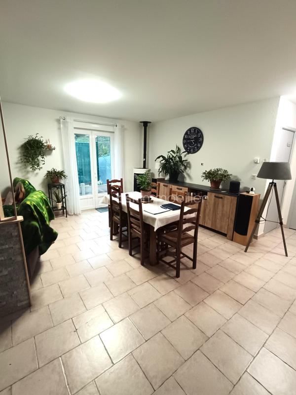 Maison traditionnelle - 75 m² - 3 pièces