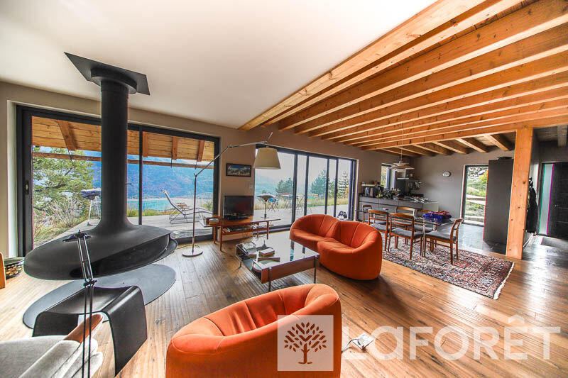 Maison - 180 m² - 4 pièces