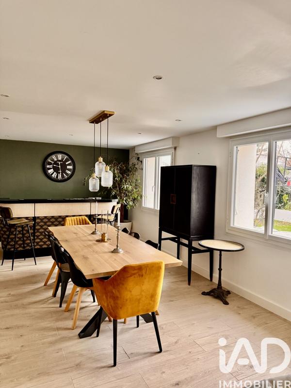 Maison de ville - 200 m² - 8 pièces