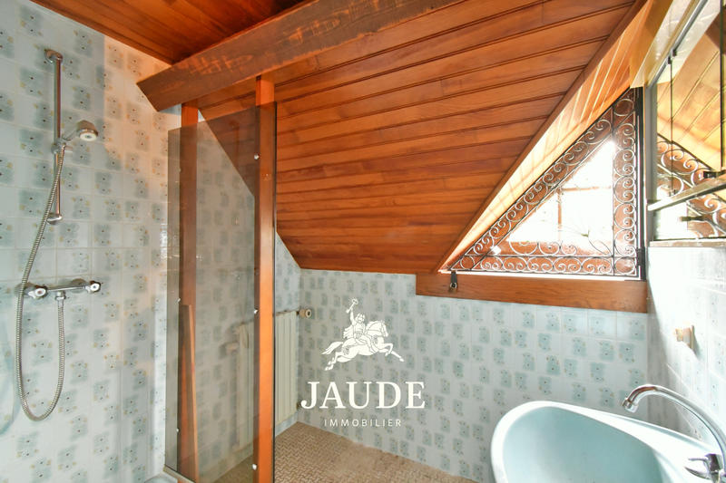 Maison - 170 m² - 7 pièces