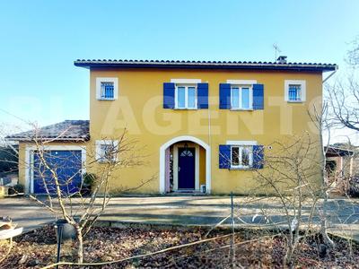 Maison traditionnelle - 134 m² - 6 pièces