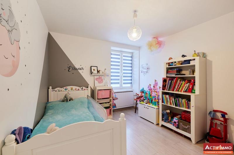 Maison - 174 m² - 8 pièces