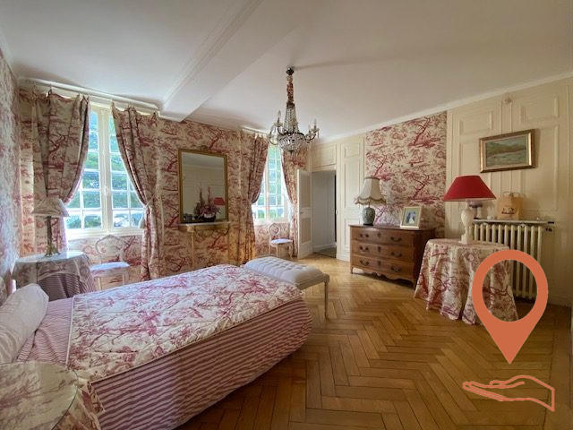 Maison - 533 m² - 13 pièces