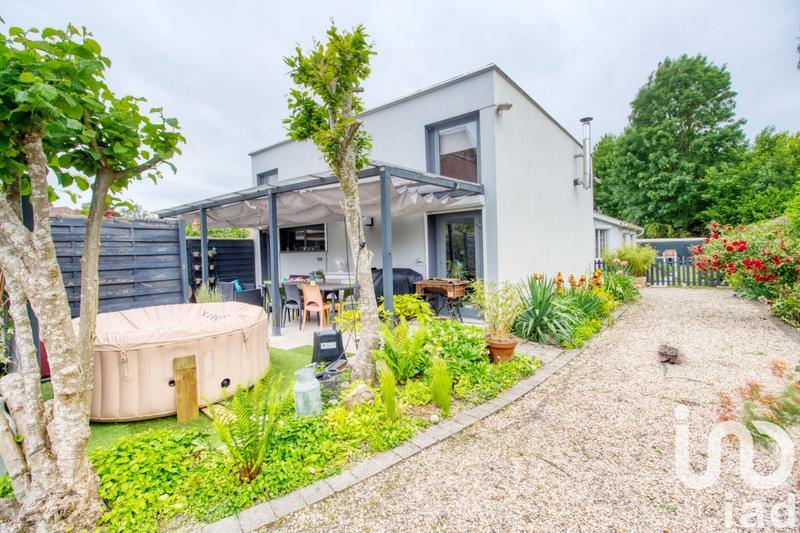 Maison - 164 m² - 8 pièces