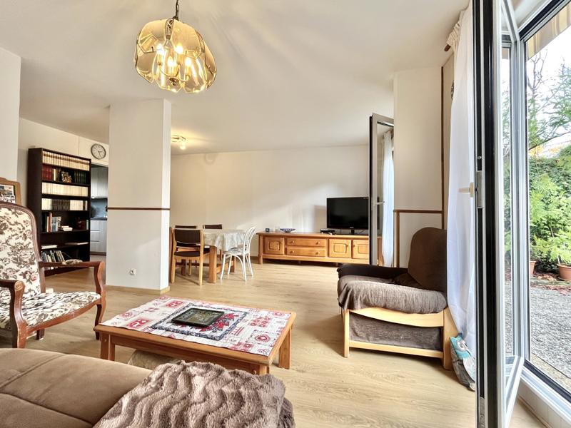 Maison - 108 m² - 6 pièces