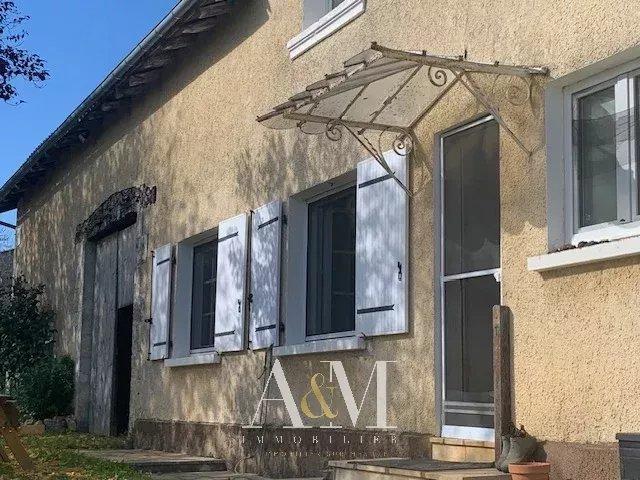 Maison de village - 96 m² - 5 pièces