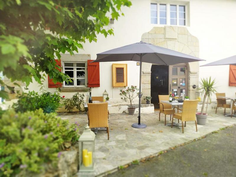 Maison - 365 m² - 11 pièces