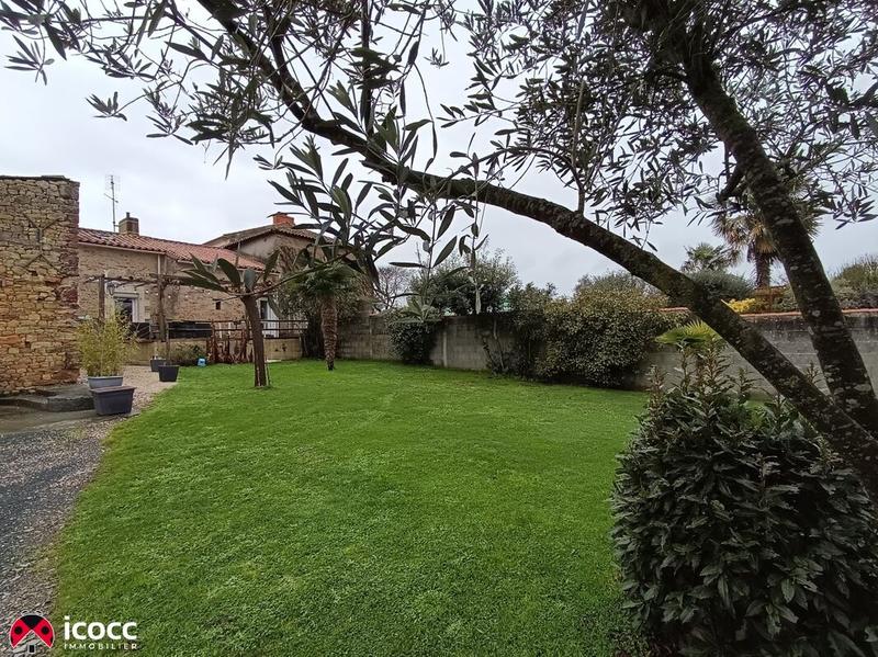 Maison en pierre - 145 m² - 7 pièces