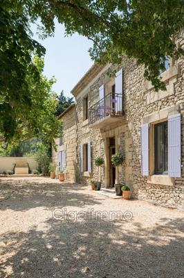 Maison en pierre - 152 m² - 6 pièces