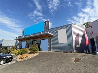 Local commercial - 1 030 m²